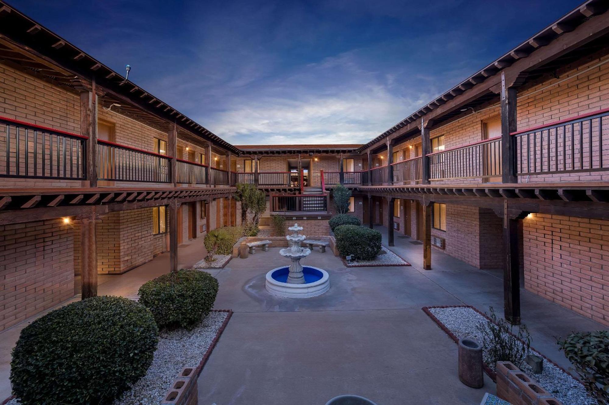Clarion Inn Sierra Vista Exteriör bild
