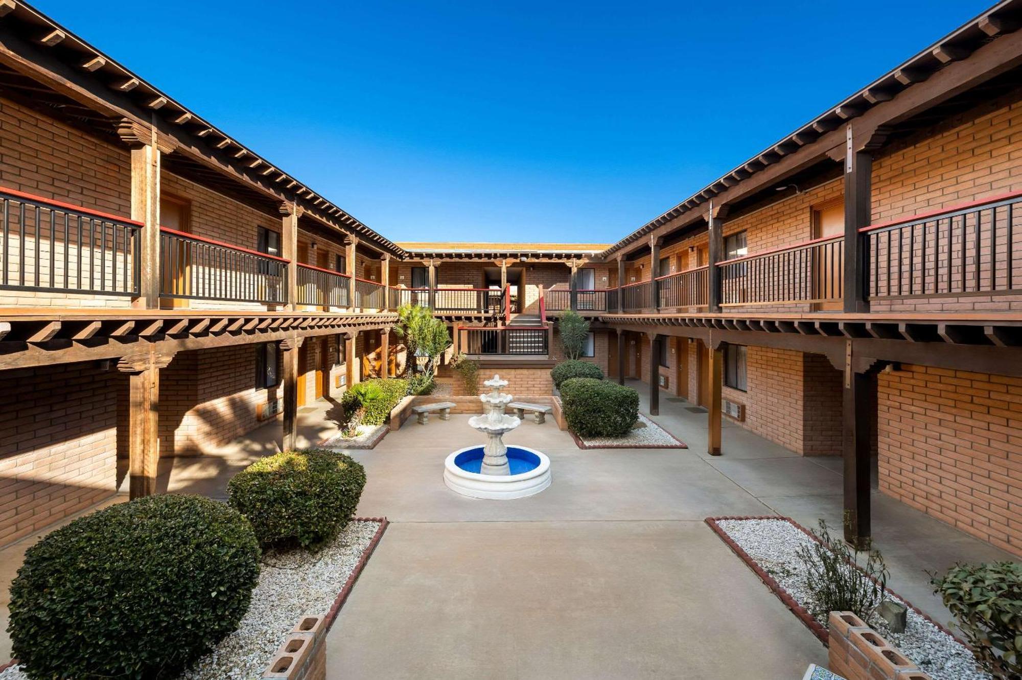 Clarion Inn Sierra Vista Exteriör bild